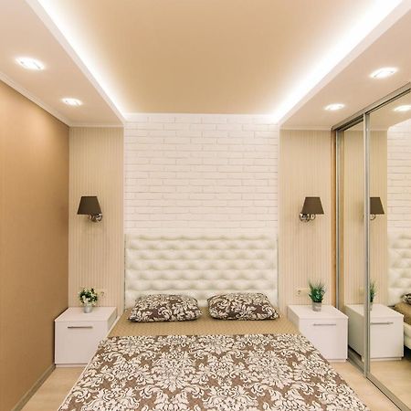 Vip Apartments Faraon On Kharkovskaya 1 Floor Sumy Εξωτερικό φωτογραφία