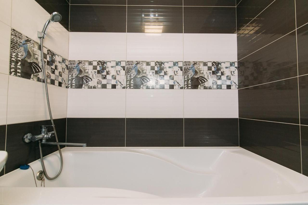 Vip Apartments Faraon On Kharkovskaya 1 Floor Sumy Εξωτερικό φωτογραφία