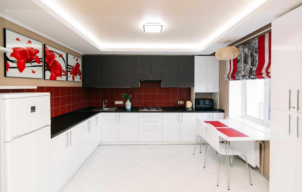 Vip Apartments Faraon On Kharkovskaya 1 Floor Sumy Εξωτερικό φωτογραφία